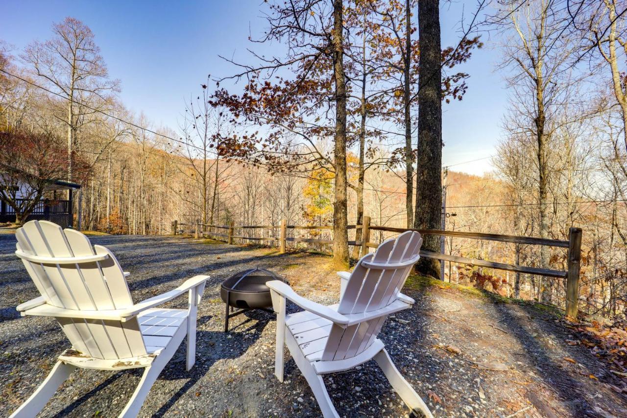 Pet-Friendly Spruce Pine Cabin With Private Fire Pit Εξωτερικό φωτογραφία
