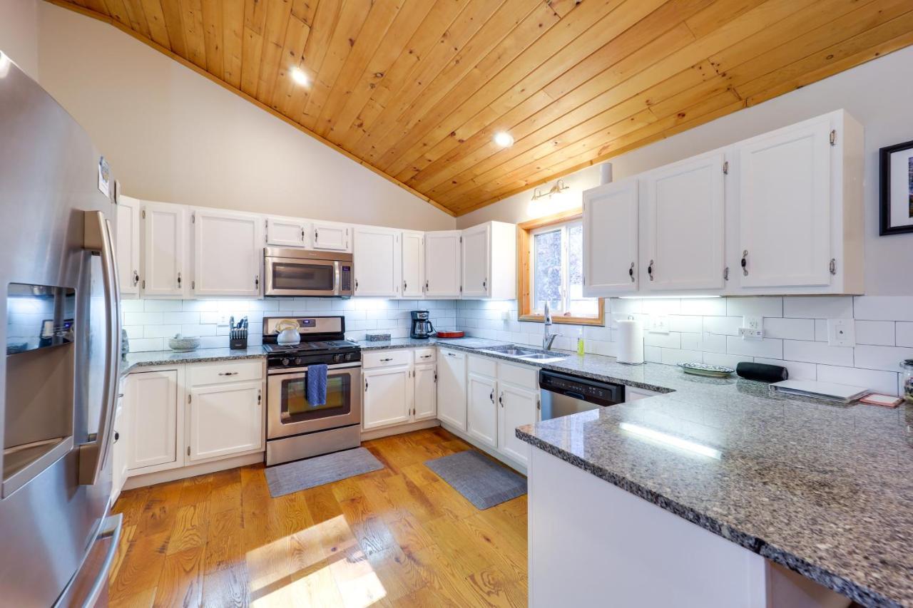 Pet-Friendly Spruce Pine Cabin With Private Fire Pit Εξωτερικό φωτογραφία