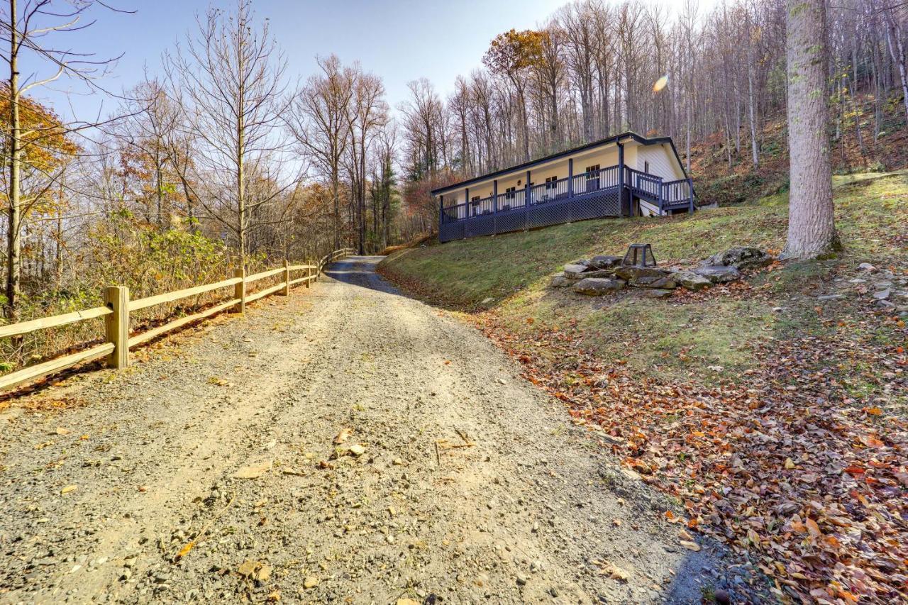 Pet-Friendly Spruce Pine Cabin With Private Fire Pit Εξωτερικό φωτογραφία