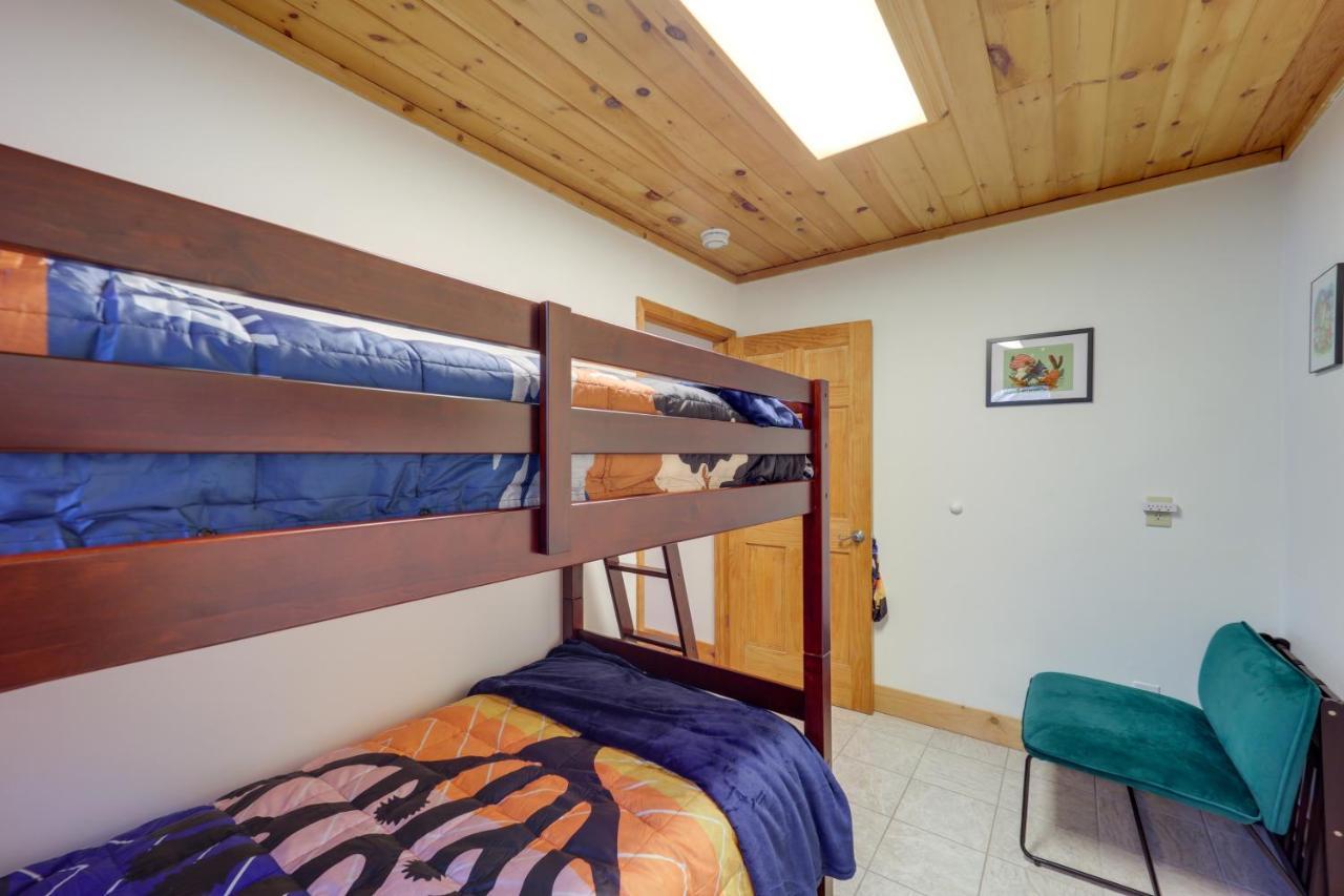 Pet-Friendly Spruce Pine Cabin With Private Fire Pit Εξωτερικό φωτογραφία
