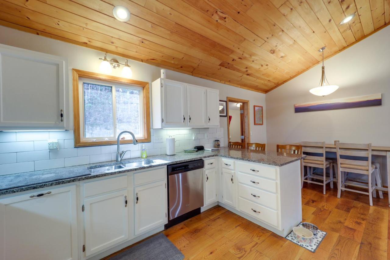 Pet-Friendly Spruce Pine Cabin With Private Fire Pit Εξωτερικό φωτογραφία